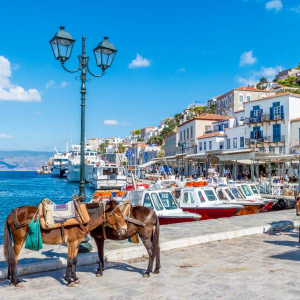 Visita Hydra a pie o en burro