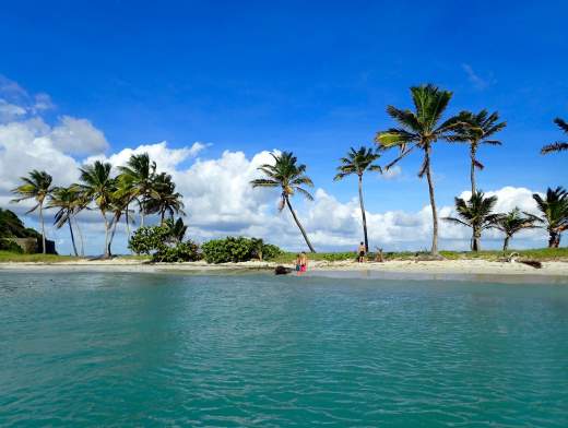 Tu catamarán con patrón en Granadinas