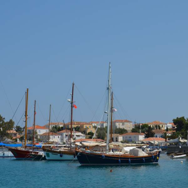 El viejo puerto de Spetses