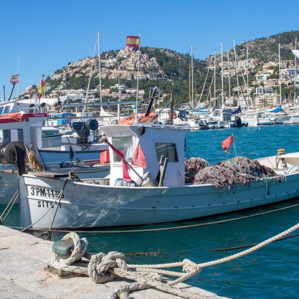 El encantador puerto de Andrach