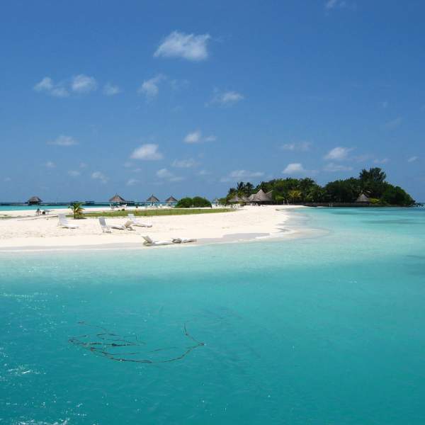 Navega a lo largo y ancho del atolón de Malé