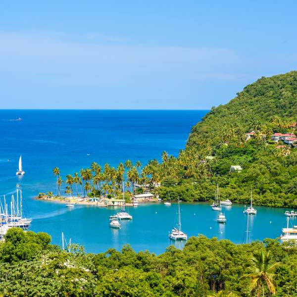 Bahía de Marigot, un fondeadero excepcional en Santa Lucía